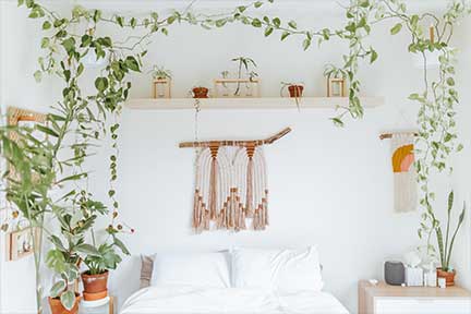 bedroom with pleasant décor