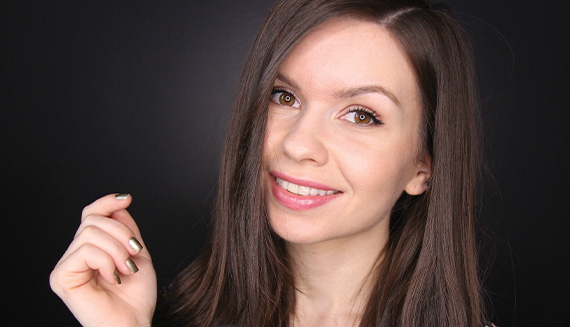 ASMRtist Alana ASMR